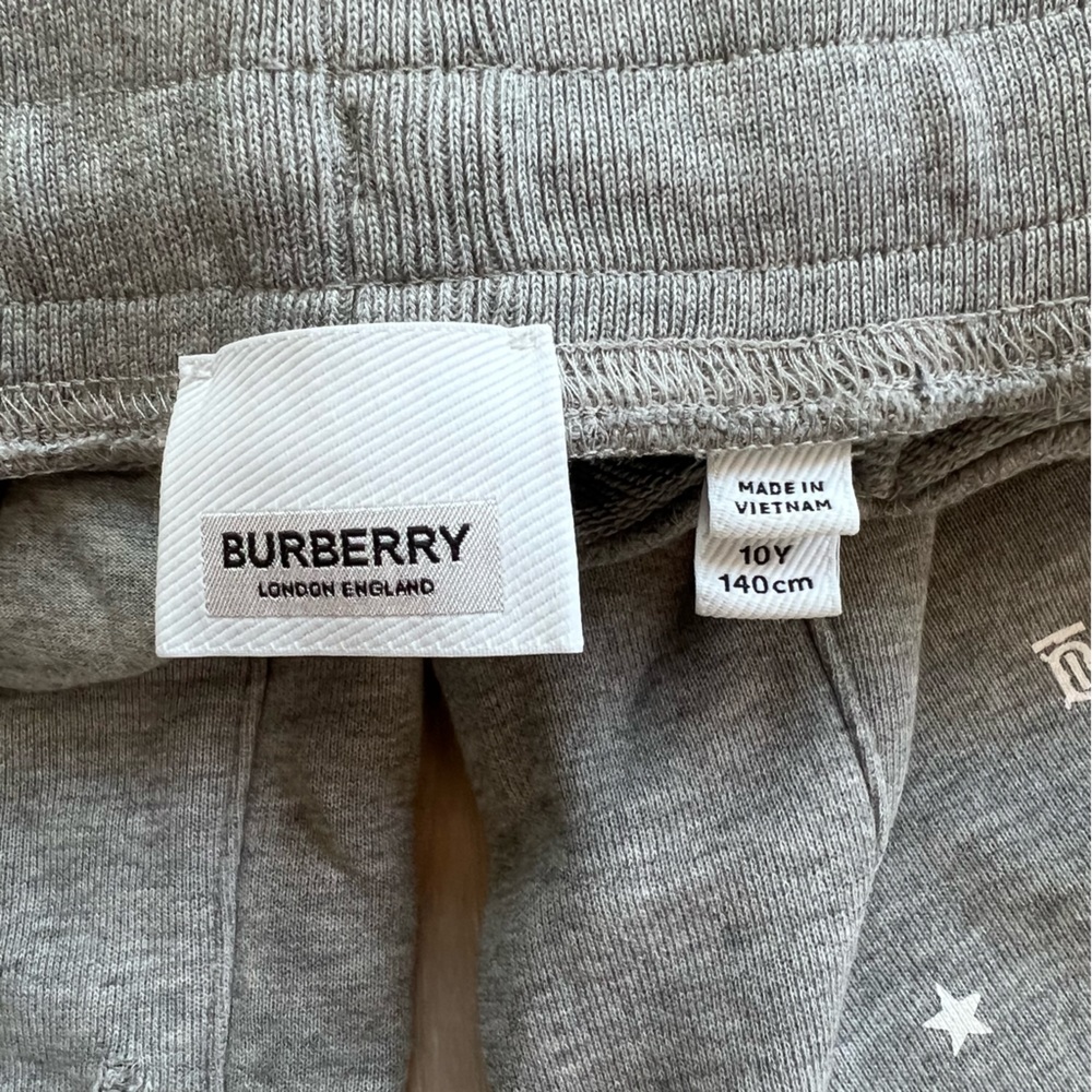 10Y Burberry Unisex Gregory Star Print Jogger & 
12Y Sweatshirt TB Monog… - Picture 8 of 16